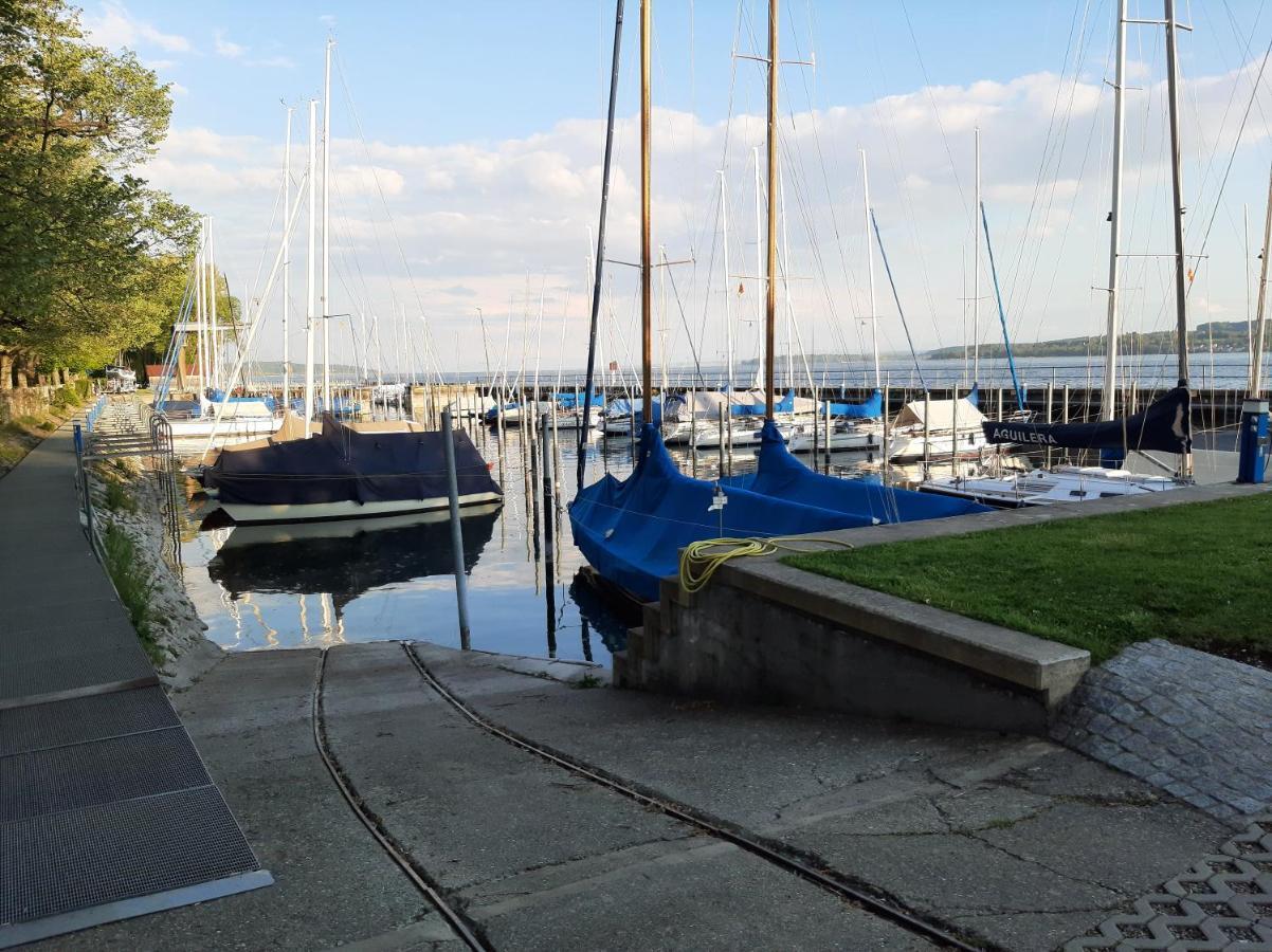 Ferienwohnung Mit Seeblick Und Pkw Abstellplatz Am Haus Uberlingen Esterno foto