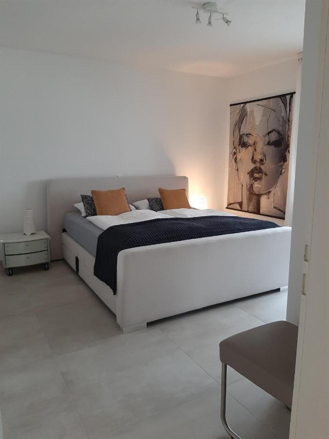 Ferienwohnung Mit Seeblick Und Pkw Abstellplatz Am Haus Uberlingen Esterno foto